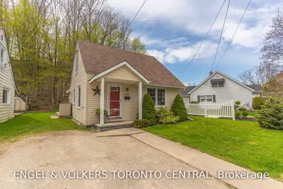 1372 6th Avenue West Avenue E, Owen Sound, ON N4K 5H4