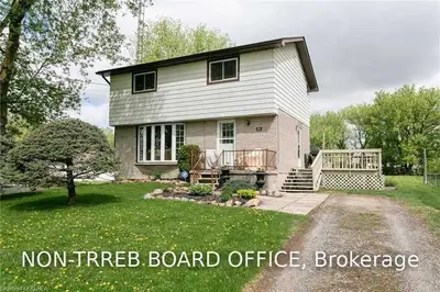 83 King Street W, Kawartha Lakes, On K0l 2w0