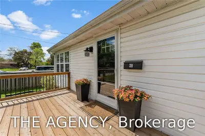 30 Albert Avenue, Brantford, ON N3R 5N2