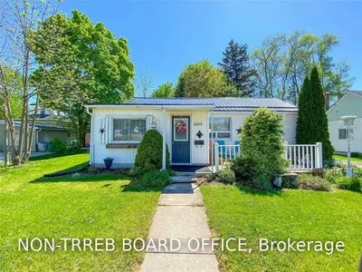 6263 Townsend Line, Lambton Shores, ON N0N 1J0