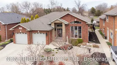 208 Dieppe Crescent, Kingsville, ON N9Y 4B9