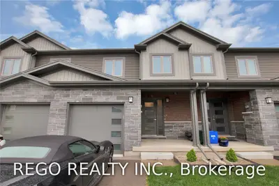 8 Nieson Street, Cambridge, ON N1R 0B9