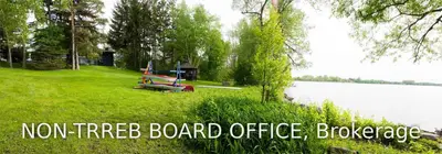 3594 County Rd 3, Prince Edward County, ON K0K 1L0