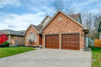 15 YARMOUTH Drive, London East, ON N5V 4T9