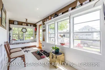 111 Delhi Street, Port Colborne, ON L3K 3L1