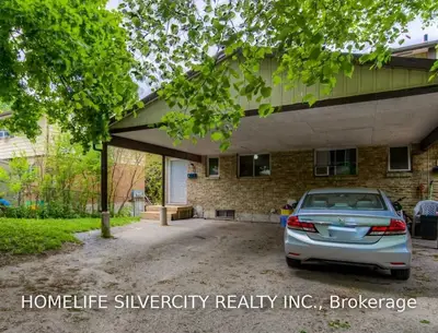 80 Churchill Street 16, Waterloo, ON N2L 2X2