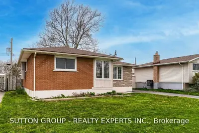 208 Bradley Avenue, Welland, ON L3B 1L5