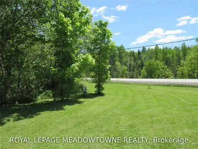 9356 522 Highway, Parry Sound Remote Area, ON P0H 1A0