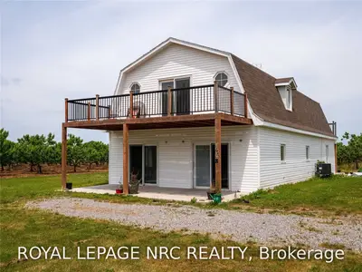 44 Scott Street, Niagara-on-the-lake, On L0s 1j0