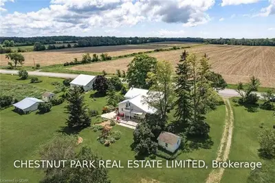 1007 County Road 15, Prince Edward County, ON L0K 2T0