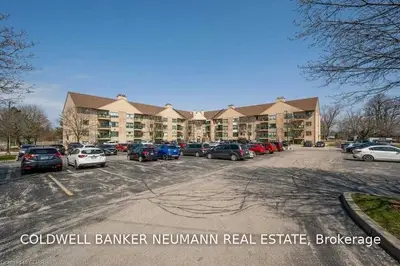 15 Hofstetter Avenue 403, Waterloo, ON N2A 3Z7