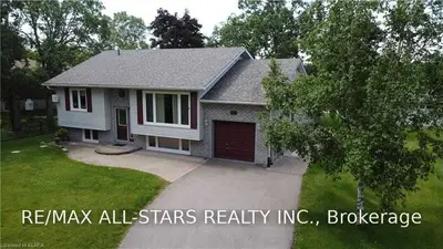 11 Pine Park Road, Kawartha Lakes, On K0m 1a0