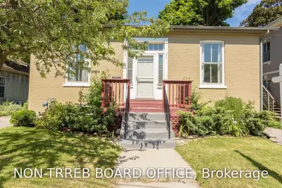 32 ALMA Street, London East, ON N6A 3N2