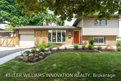 528 Sprucehill Avenue, Waterloo, ON N2L 4V7