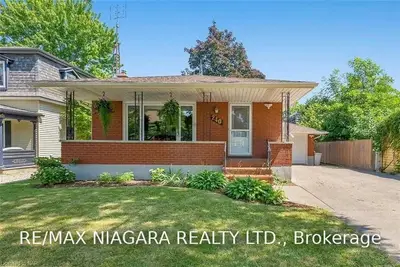 240 KING Street, Niagara-on-the-Lake, ON L0S 1J0