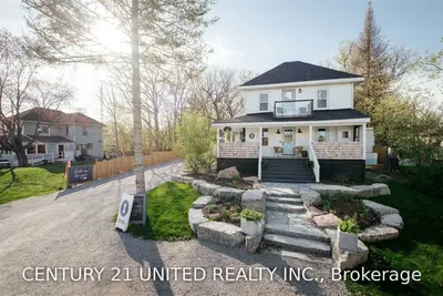 1929 Lakehurst Road, Trent Lakes, On K0l 1j0