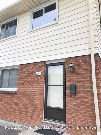 211 NORTH PARK Street H, Belleville, ON K8P 4T9