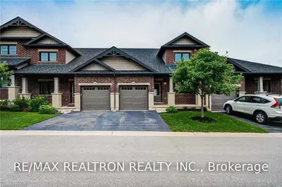 1 Chamberlain Avenue 8, Ingersoll, On N5c 0a3