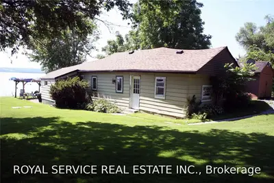 27 Paudash Street, Hiawatha First Nation, On K9j 0e6