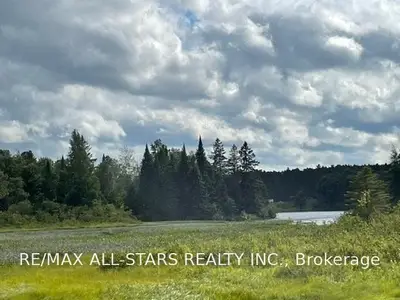 1182 EDWARD SANDERS Road, Highlands East, ON K0L 3C0