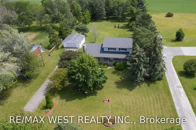 268 MASSASSAUGA Road, Prince Edward County, ON K8N 4Z7