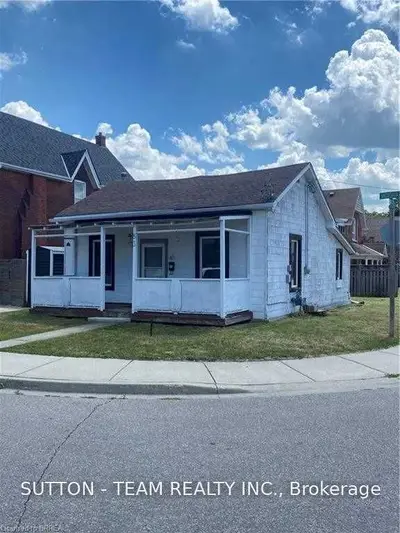 83 Victoria Street, Brantford, ON N3S 3K5