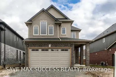 Detached in Pelham