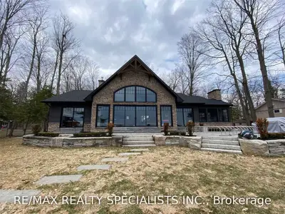 124 West Bay Boulevard, Kawartha Lakes, On K0m 2b0