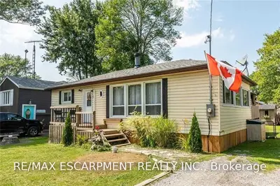 8 Turner Drive, Haldimand, ON N0A 1P0
