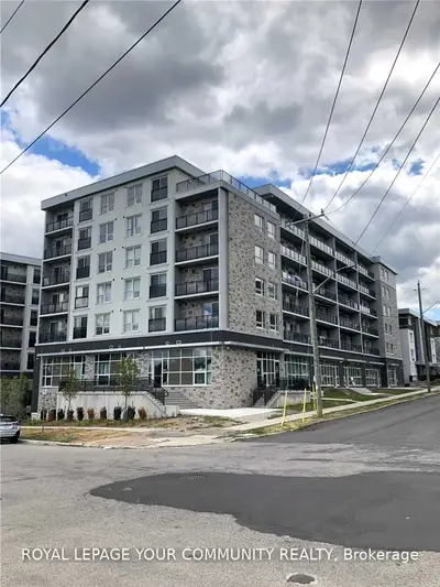 275 Larch Street F-414, Waterloo, ON N2L 3R2
