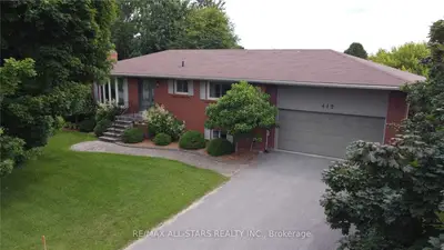 412 Old Surrey Lane, Kawartha Lakes, On K0m 1a0