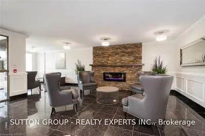 353 Commissioners Road 1002, London South, ON N6J 0A3