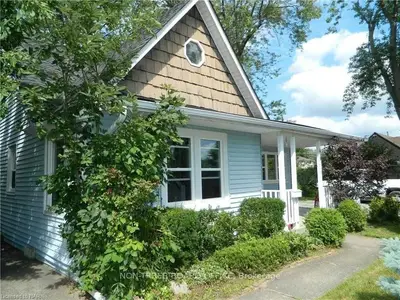 455 Ferndale Avenue, Fort Erie, ON L2A 5C3