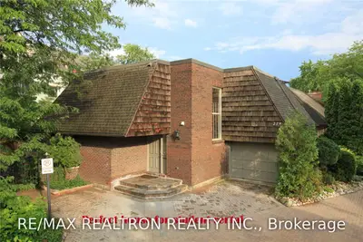 279 Epworth Avenue, London East, ON N6A 2M2
