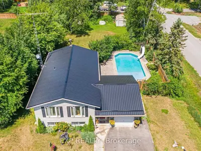 11 PINEWOOD Boulevard, Kawartha Lakes, ON K0M 2T0