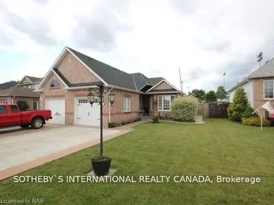147 St Lawrence Drive, Welland, ON L3C 7H3