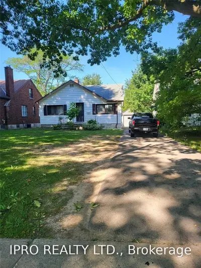 5639 Montrose Road, Niagara Falls, ON L2H 1K9