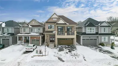 8492 SWEET CHESTNUT Drive, Niagara Falls, ON L2H 2Y6