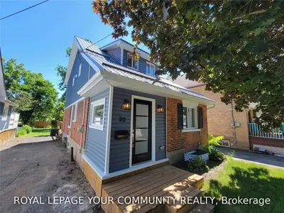 32 Simcoe Street, Kawartha Lakes, On L9v 2g4