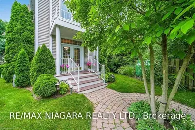 48 Firelane 11A, Niagara-on-the-Lake, ON L0S 1J0