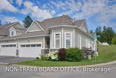 1 STORMONT Court, Bracebridge, ON P1L 0B7