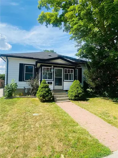 189 William Street, Kawartha Lakes, On K9v 4b8