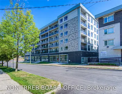 275 Larch Street F-502, Waterloo, ON N2L 3R2