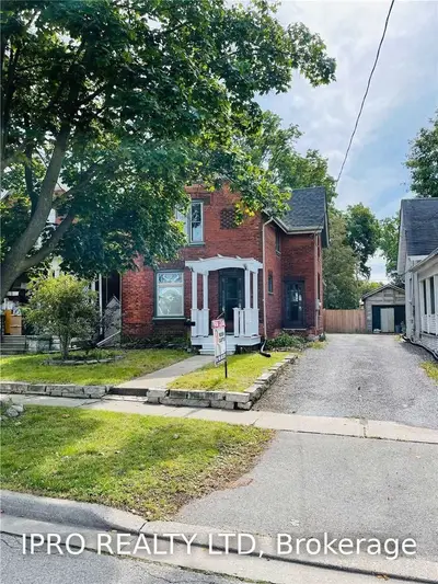 19 Port Street, Brantford, ON N3S 1X9