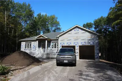 2757 Portage Road, Kawartha Lakes, On K0m 1k0