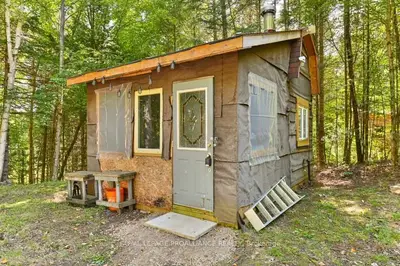 11Con2 O'donnel Road, Addington Highlands, ON K0H 2G0