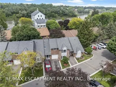 1 Peebles Street #12, Haldimand, ON N3W 1J6