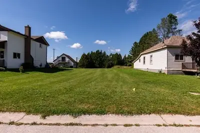 486 Dawson Street, South Bruce Peninsula, ON N0H 2T0