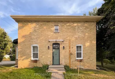 41 BROADWAY Street, Lambton Shores, ON N0N 1J0