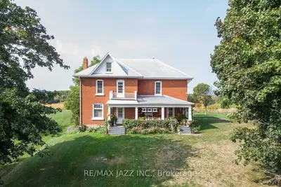 426 Bradley Bay Road, Trent Hills, On K0l 1l0